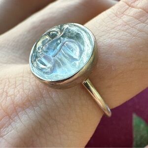 Rate solid sterling genuine aquamarine moon face ring